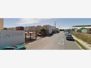 Casa en venta en Valles del Paraiso, Nuevo Laredo — foto 3 de 10