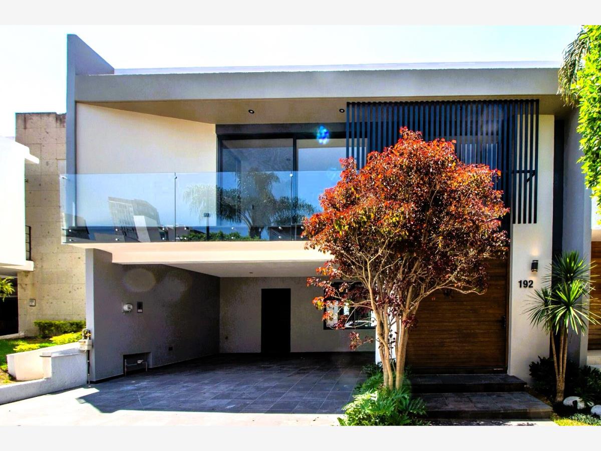 Casa en venta en Lomas de Angelópolis, San Andrés Cholula — foto 1 de 42