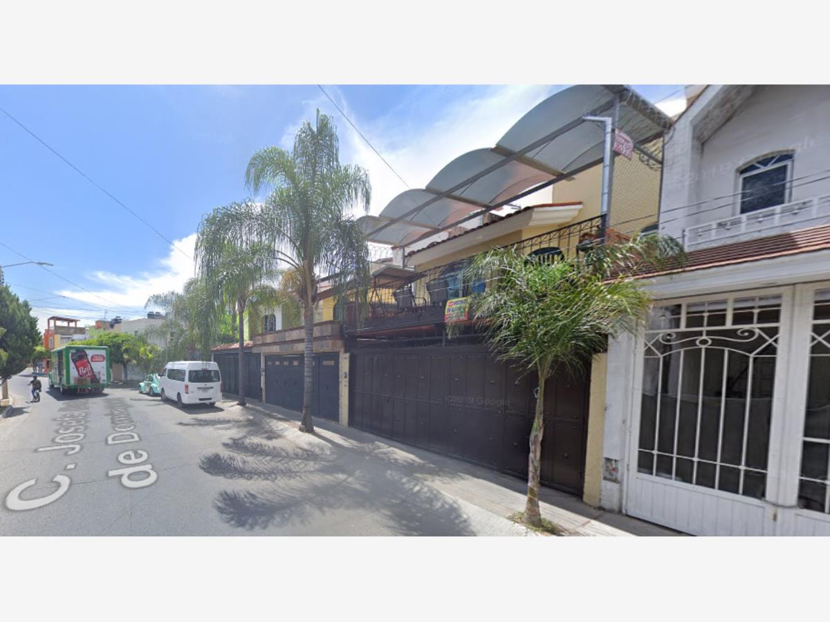 Casa en venta en Lagos de Oriente, Guadalajara — foto 1 de 10