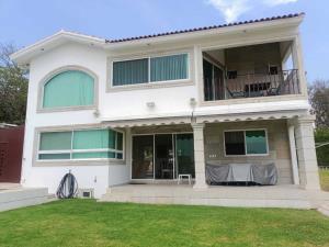 Casa en Lomas de Cocoyoc, Atlatlahucan, Morelos
