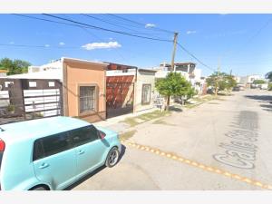 Casa en venta en Villas Universidad, Torreón — foto 3 de 18