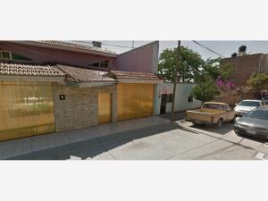 Casa en El Salto Centro, El Salto, Jalisco