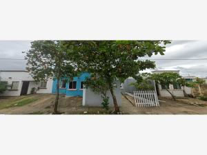 Casa en Ciudad Olmeca, Coatzacoalcos, Veracruz de Ignacio de la Llave