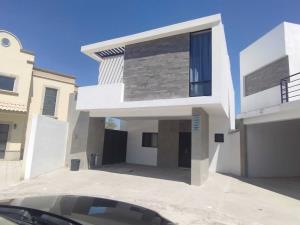 Casa en venta en Los Arrayanes, Gómez Palacio, Durango Casa en venta en Los Arrayanes, Gómez Palacio, Durango