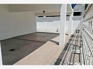 Casa en venta en Parques de la Cañada, Saltillo — foto 2 de 17