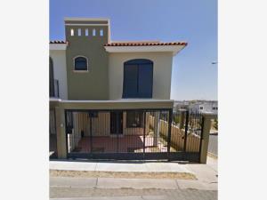 Casa en venta en Real de Valdepeñas, Zapopan — foto 2 de 10