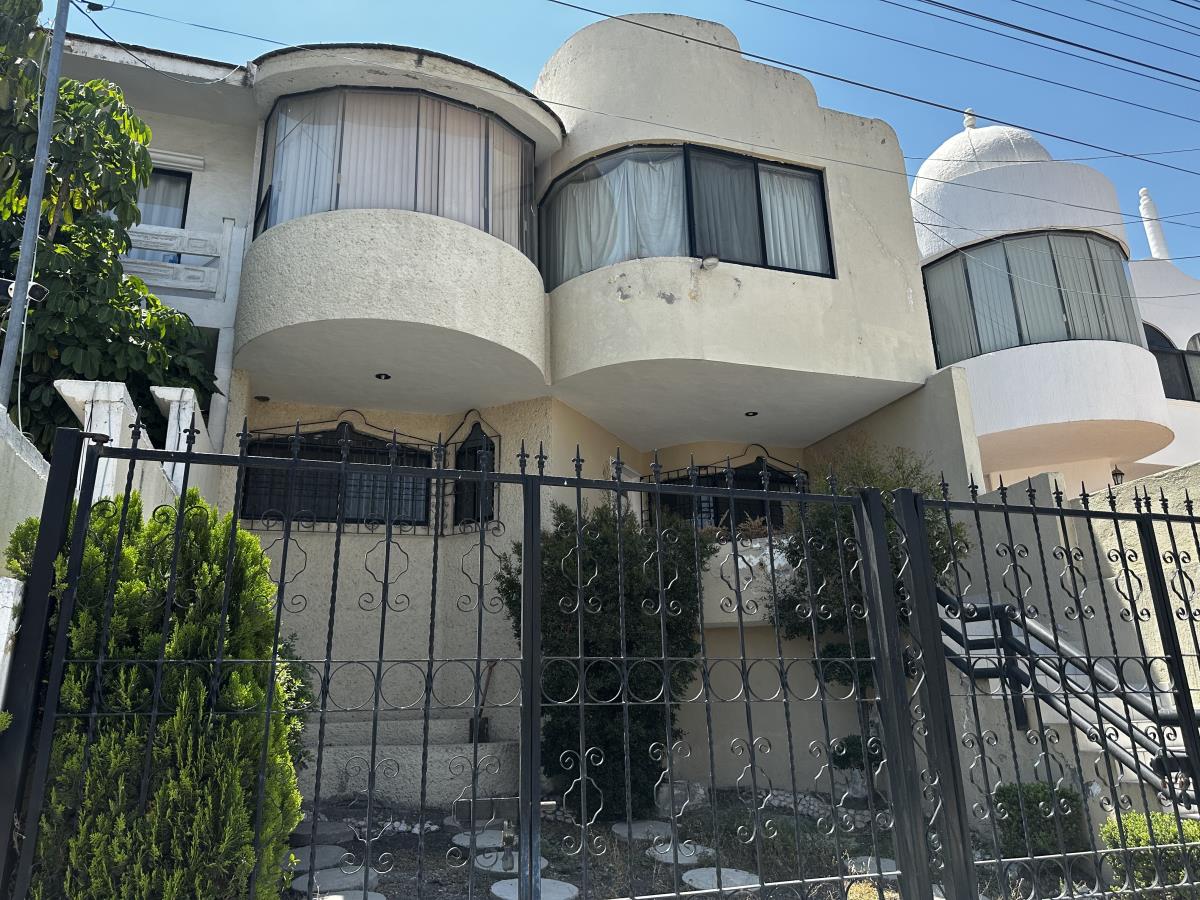 Casa en venta en Tejeda, Corregidora — foto 1 de 74