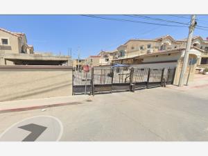 Casa en Urbiquinta Marsella, Tijuana, Baja California