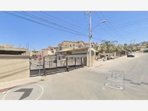 Casa en venta en Urbiquinta Marsella, Tijuana — foto 2 de 13
