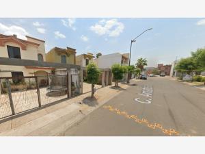 Casa en venta en Villas del Humaya, Culiacán — foto 2 de 11