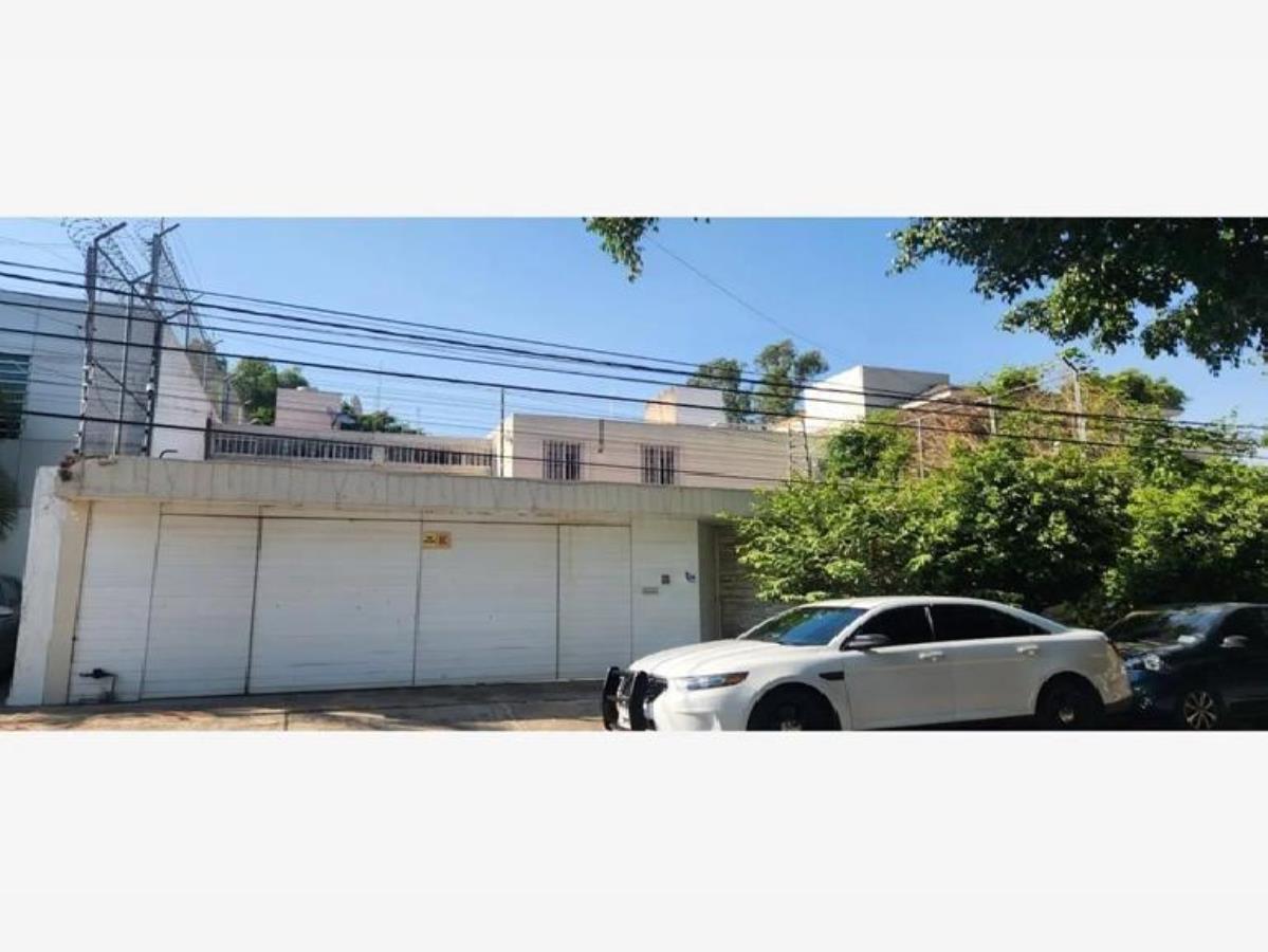 Casa en venta en Jardines del Bosque Norte, Guadalajara — foto 1 de 20