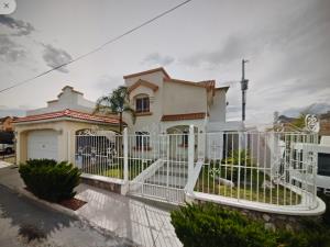 Casa en Praderas de León, Chihuahua, Chihuahua