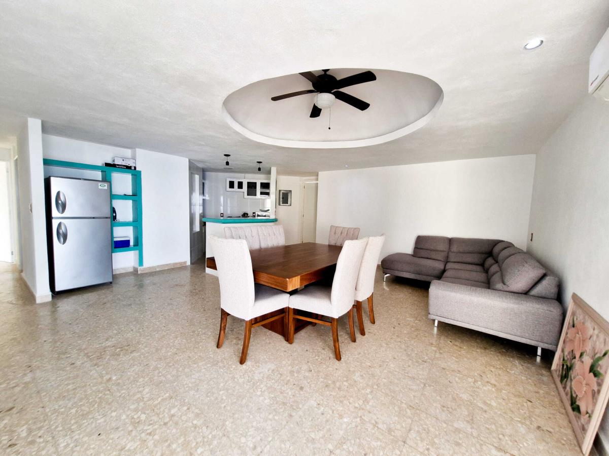 Departamento en venta en Costa Azul, Acapulco de Juárez — foto 1 de 18