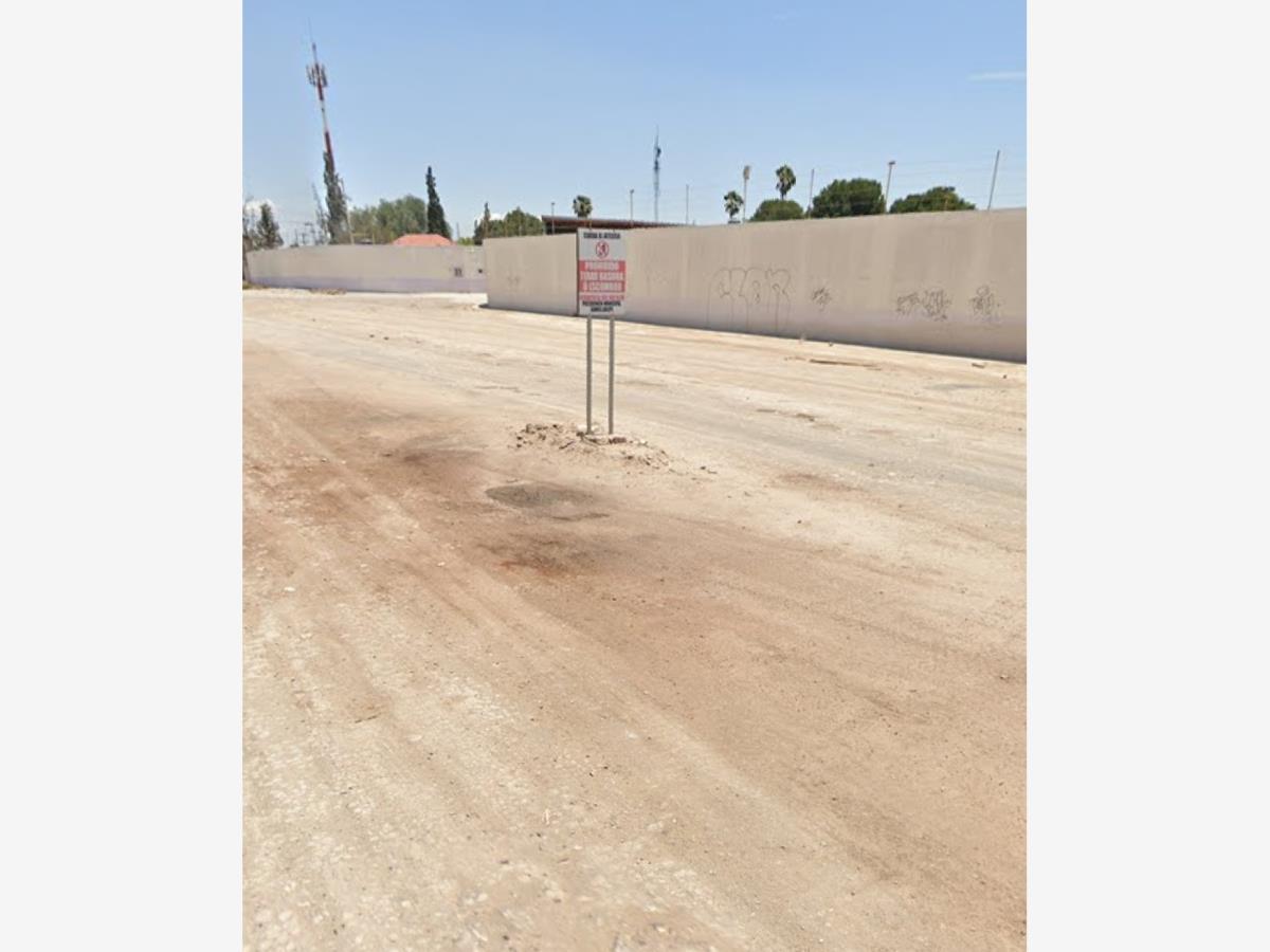 Terreno en renta en Parajes de los Pinos, Ramos Arizpe — foto 1 de 3