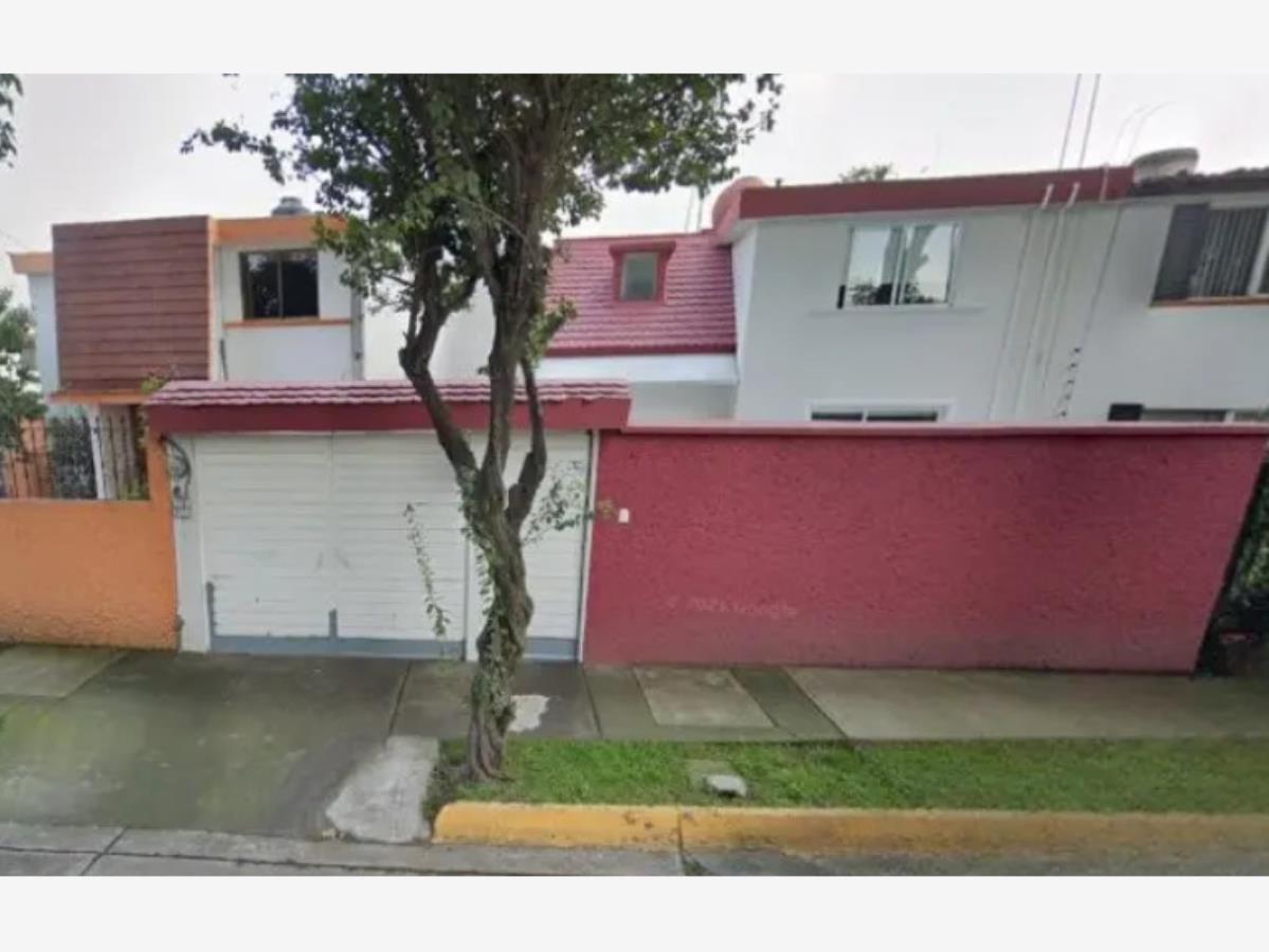 Casa en venta en Valle Dorado, Tlalnepantla de Baz — foto 1 de 4