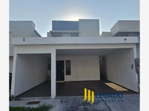 Casa en venta en Bosque Boreal, Apodaca, Nuevo León Casa en venta en Bosque Boreal, Apodaca, Nuevo León