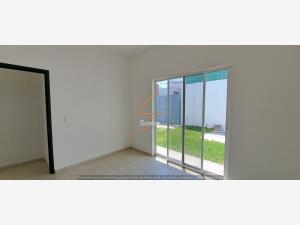 Casa en venta en Hermenegildo Galeana, Cuautla — foto 3 de 26