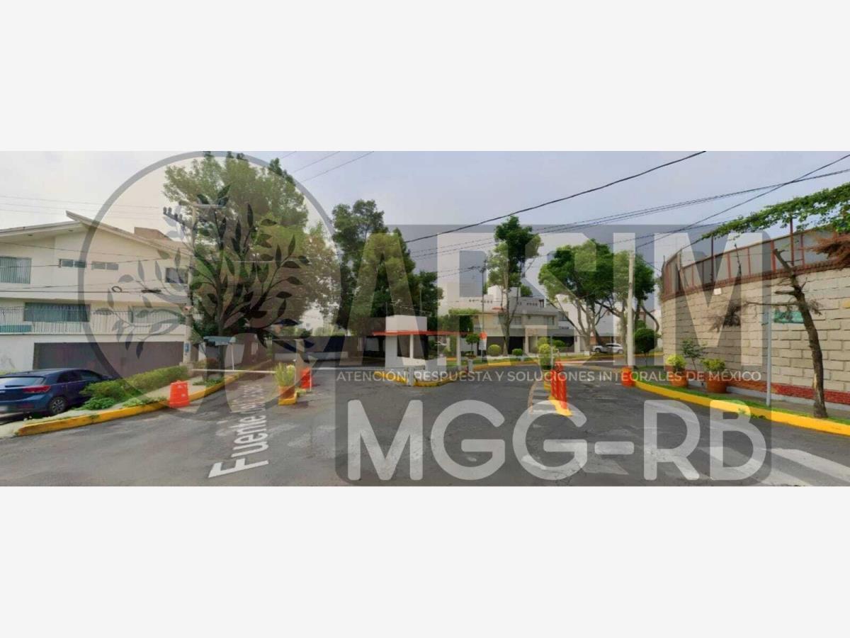 Casa en venta en Rincon del Pedregal, Tlalpan — foto 1 de 54