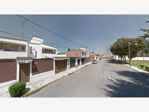 Casa en venta en Dr. Jorge Jiménez Cantú, Metepec — foto 3 de 11