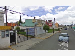Casa en venta en San Lorenzo Tepaltitlán Centro, Toluca — foto 2 de 6