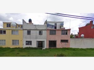Casa en venta en San Lorenzo Tepaltitlán Centro, Toluca — foto 3 de 6