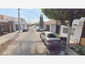 Casa en venta en Torres Aeropuerto, Culiacán — foto 3 de 16