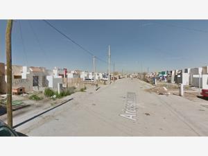 Casa en venta en Los Arcos, Juárez — foto 3 de 10