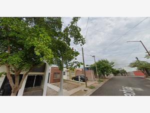 Casa en venta en Prados del Sol, Culiacán — foto 2 de 11