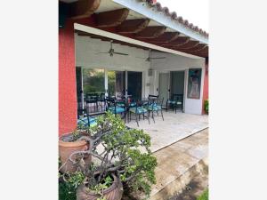 OPORTUNIDAD !!! Casa en Residencial Sumiya, Jiutepec, Morelos OPORTUNIDAD !!! Casa en Residencial Sumiya, Jiutepec, Morelos