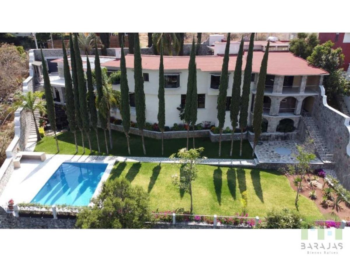 Casa en venta en Rancho Tetela, Cuernavaca — foto 1 de 29