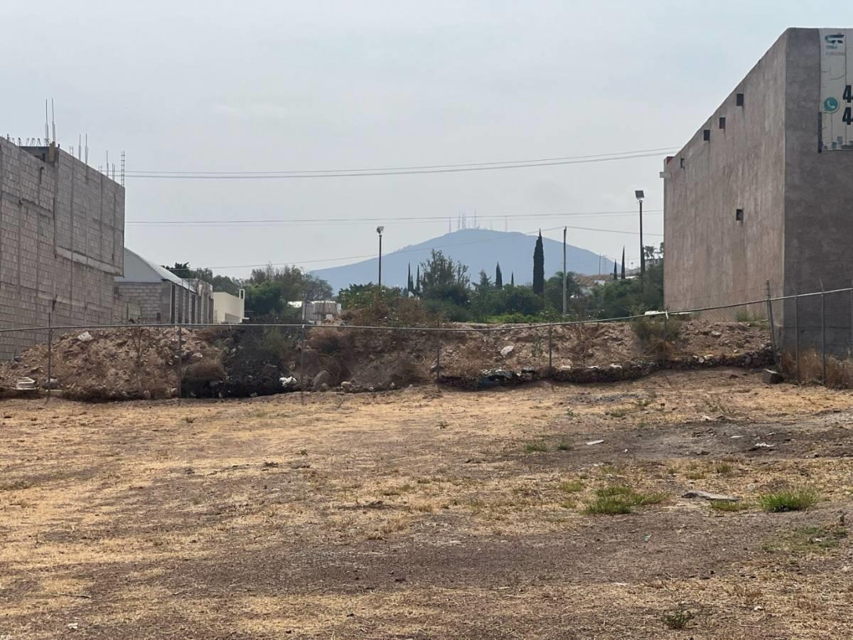Terreno en renta en Los Olvera, Corregidora — foto 1 de 6