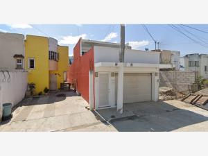 Casa en venta en Villas de San Clemente, Álamo Temapache — foto 3 de 6