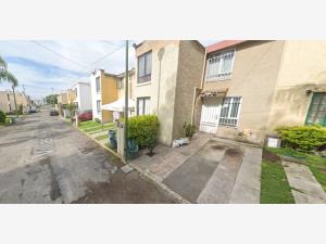 Casa en venta en Villas del Ixtepete, Zapopan — foto 2 de 12