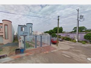 Casa en venta en El Rosario, Reynosa — foto 2 de 13