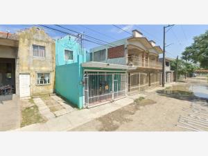 Casa en venta en Villas de San Clemente, Álamo Temapache — foto 2 de 6