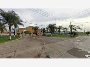 Casa en venta en Jardines Del Edén, Tlajomulco de Zúñiga — foto 2 de 8