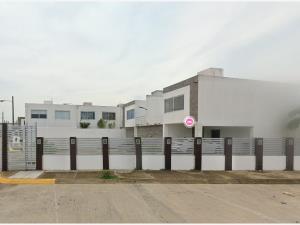 Casa en venta en Coatzacoalcos, Coatzacoalcos — foto 2 de 12