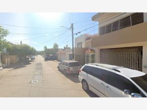 Casa en venta en Lazaro Cardenas, Culiacán — foto 2 de 10