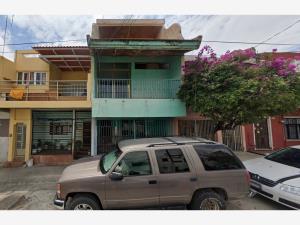 Casa en venta en Balcones del Cuatro, Guadalajara, Jalisco