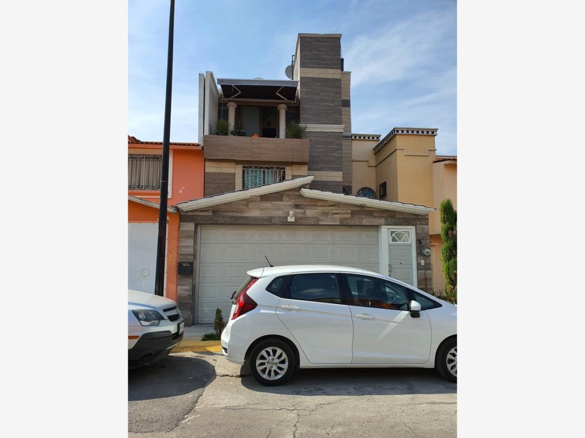 Casa en venta en Jardines de Tultitlán, Tultitlán — foto 1 de 13