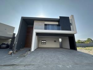 Casa en Sienna Residencial, Monterrey, Nuevo León