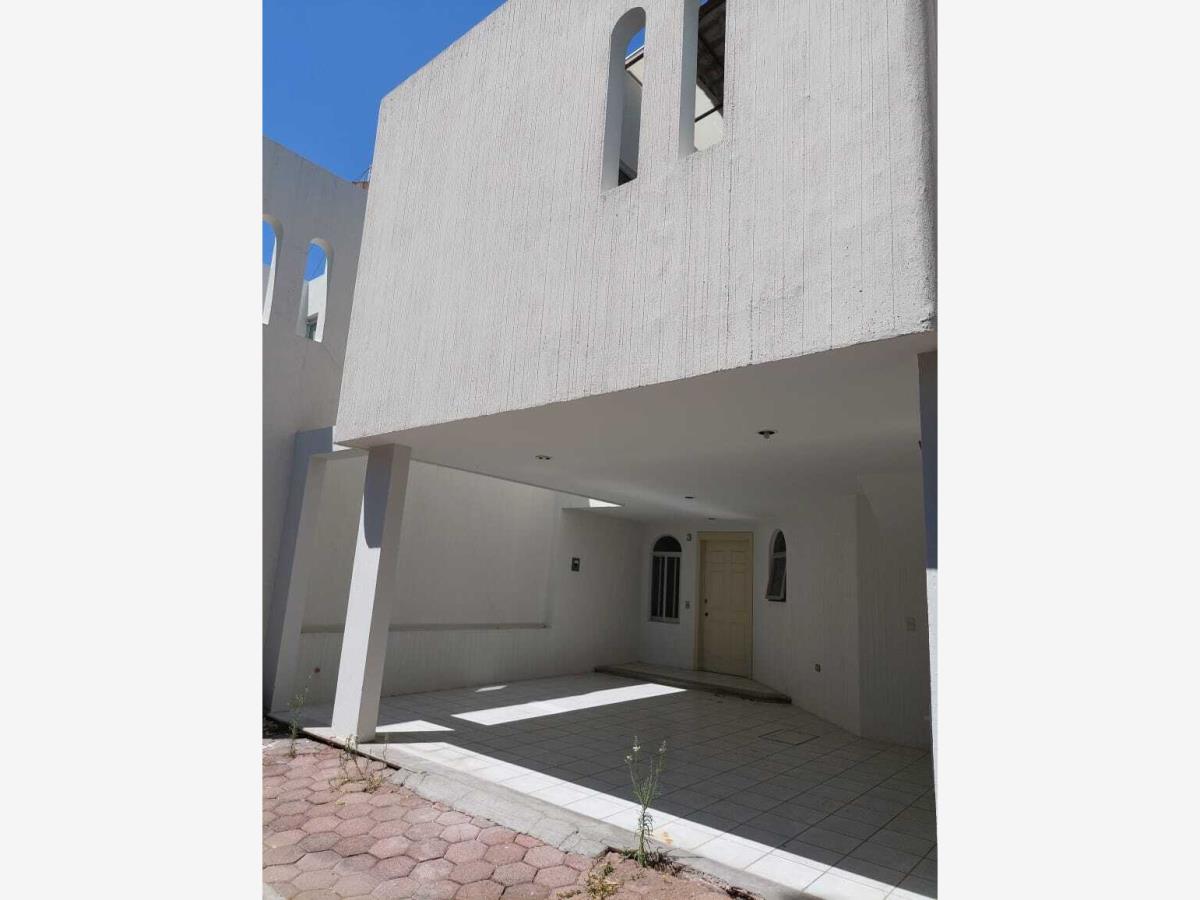 Casa en renta en Villas de Irapuato, Irapuato — foto 1 de 12