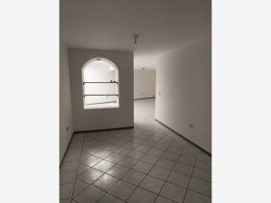 Casa en renta en Villas de Irapuato, Irapuato — foto 2 de 12