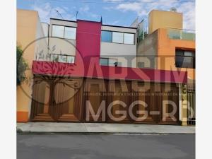 Casa en venta en Villa Coapa, Tlalpan, Ciudad de México Casa en venta en Villa Coapa, Tlalpan, Ciudad de México