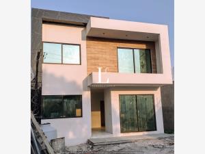 Casa en venta en Oaxtepec Centro, Yautepec — foto 2 de 15