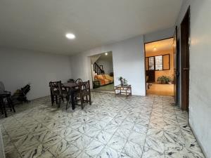 Casa en venta en Atemajac del Valle, Zapopan — foto 2 de 37