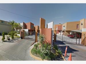 Casa en venta en El Lago 19500, Tijuana — foto 2 de 11