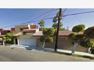 Casa en venta en Jardines del Lago, Mexicali — foto 3 de 14
