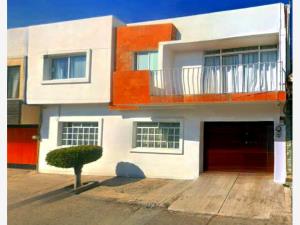 Casa en Gabriel Pastor 1a Sección, Puebla, Puebla