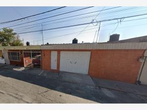 Casa en venta en Villa de las Flores 1a Sección (Unidad Coacalco), Coacalco de Berriozábal — foto 2 de 8